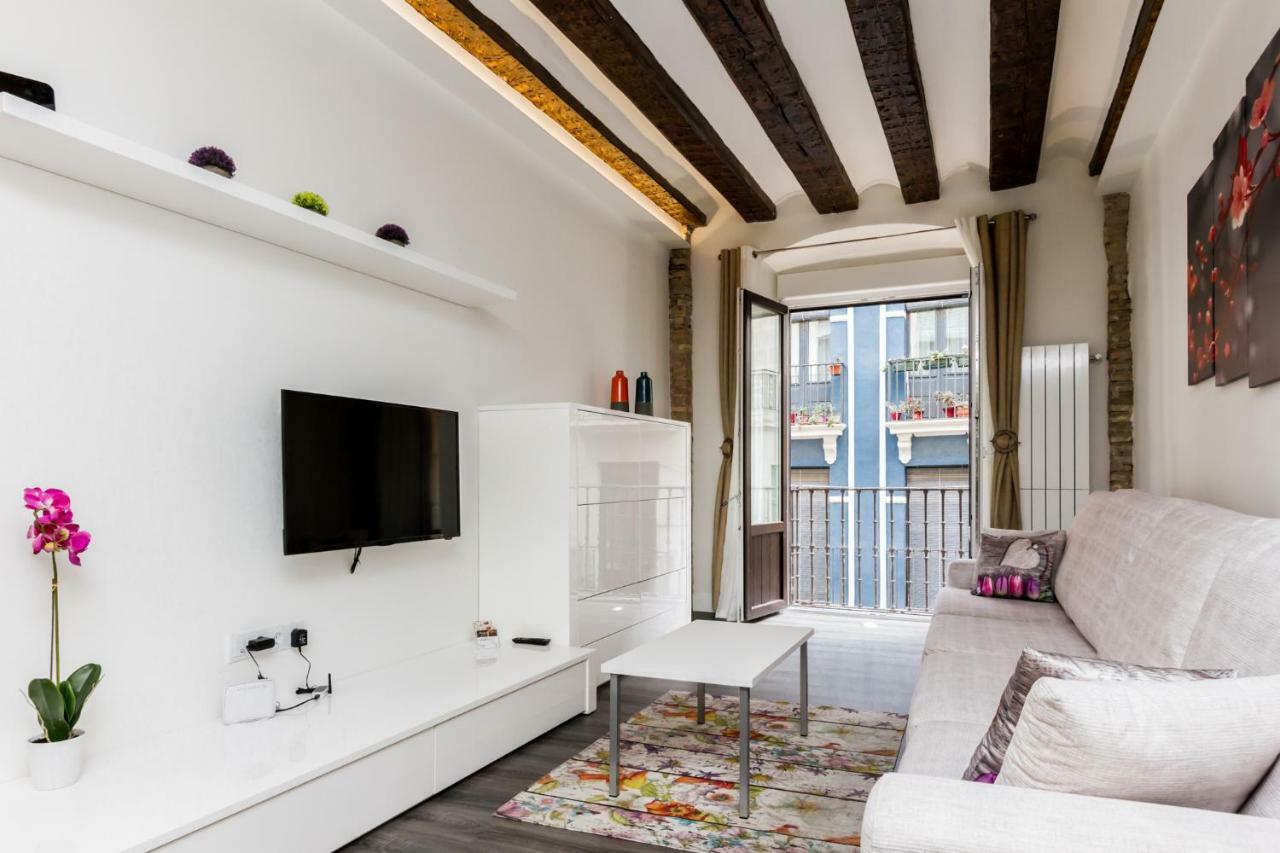 Welcoming Apart Old Town Apartment Pamplona Bagian luar foto