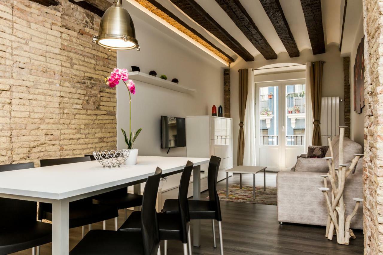 Welcoming Apart Old Town Apartment Pamplona Bagian luar foto